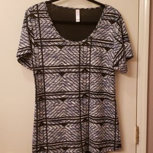 3/$15 Lularoe Classic Tee